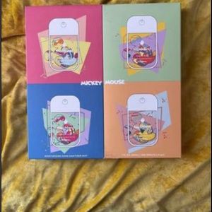 Disney / Mickey Mouse Touchland Hand Sanitizer Set